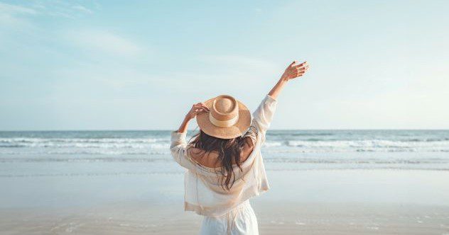 10 façons dont votre cerveau change réellement par temps chaud.