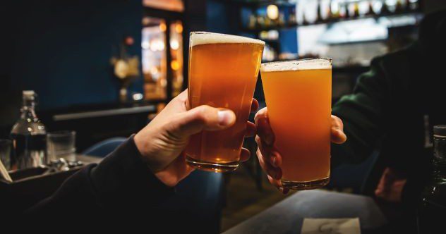 Découvrir le côté plus humain de dix personnes que nous avons regardées grandir.